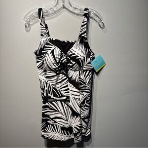 Bal Harbour Swimdress Black/White Tummy Control Bow Front Hip Minimizer Women 16